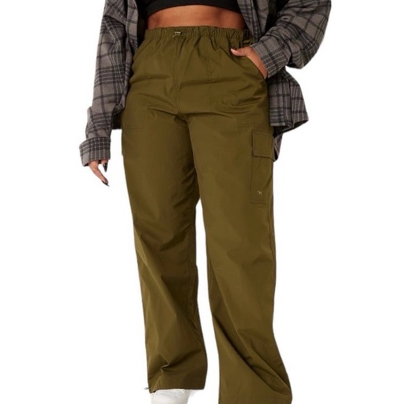 PINK Victoria's Secret Pants - PINK Parachute Pants